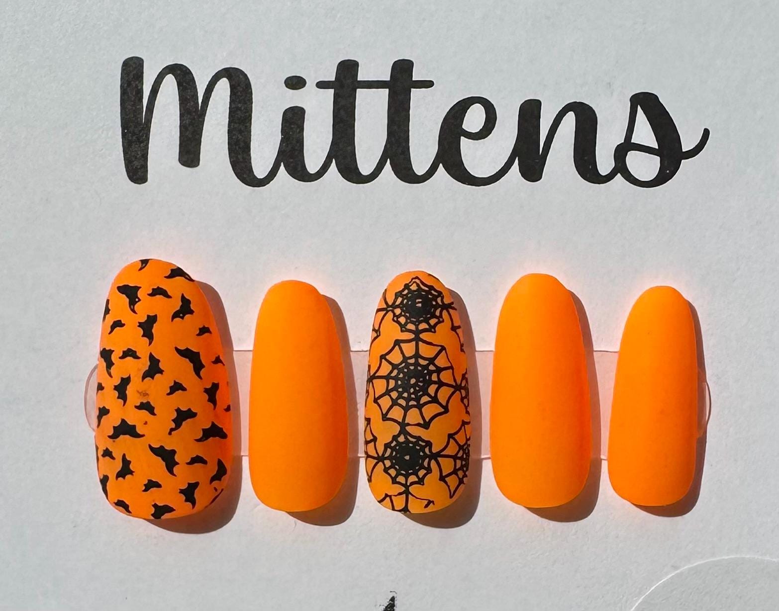 Orange Halloween; press-on nails
