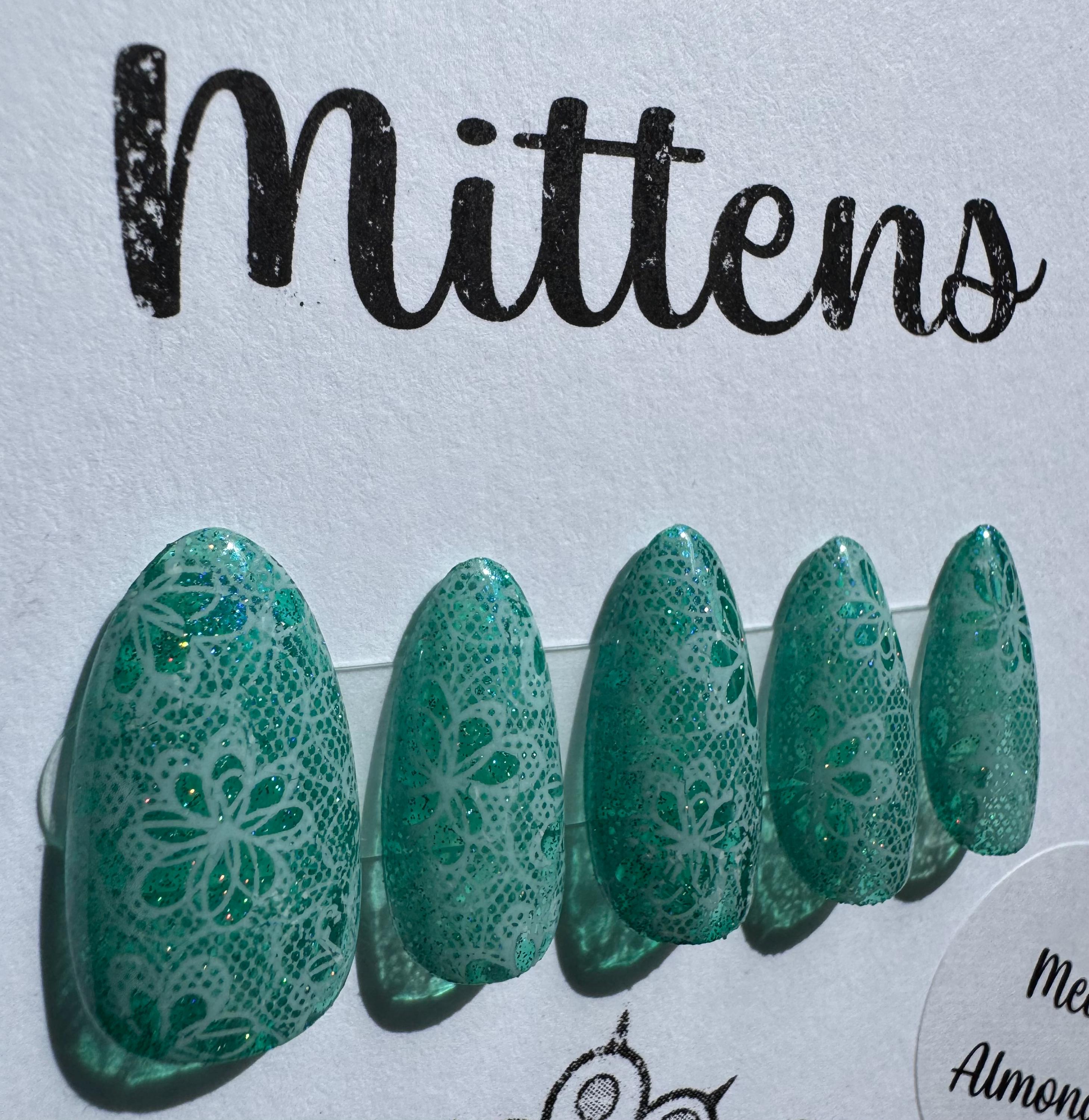 Cirque Colors - Elixir of Everlasting Life; press-on nails