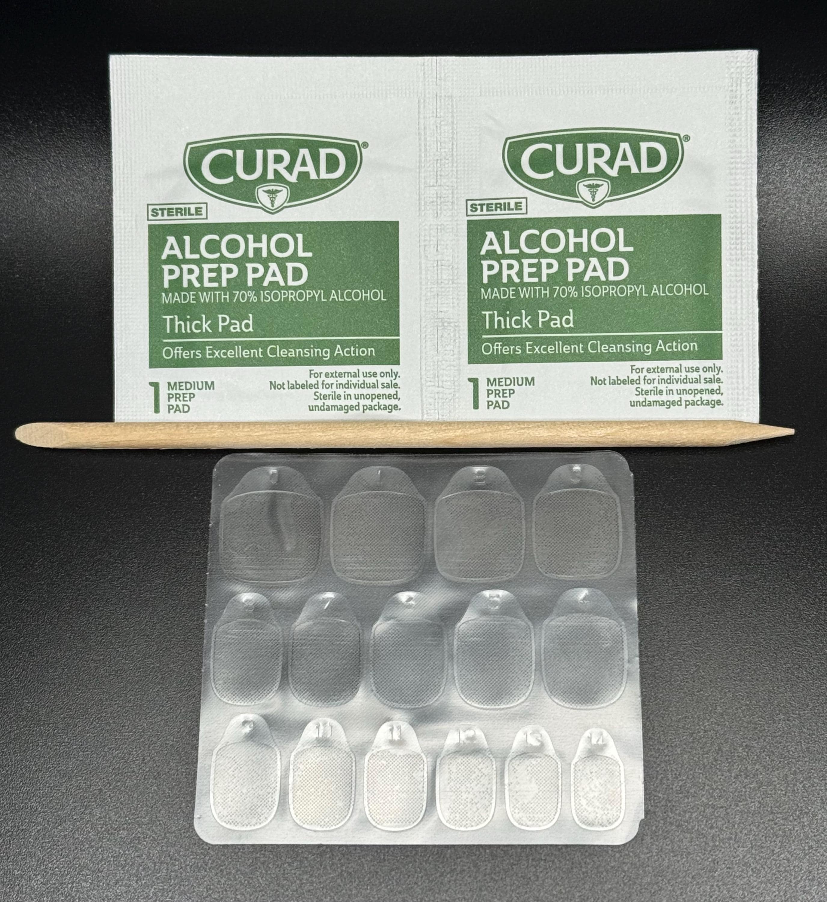 Red FDJT; press-on nails
