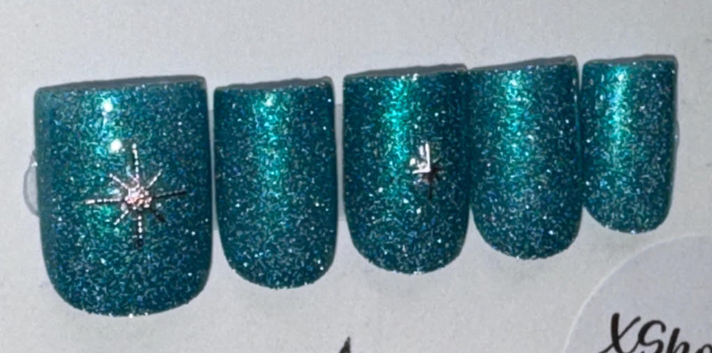 Sassy Cats Lacquer - Oh, Penelope Whistledown; press-on nails