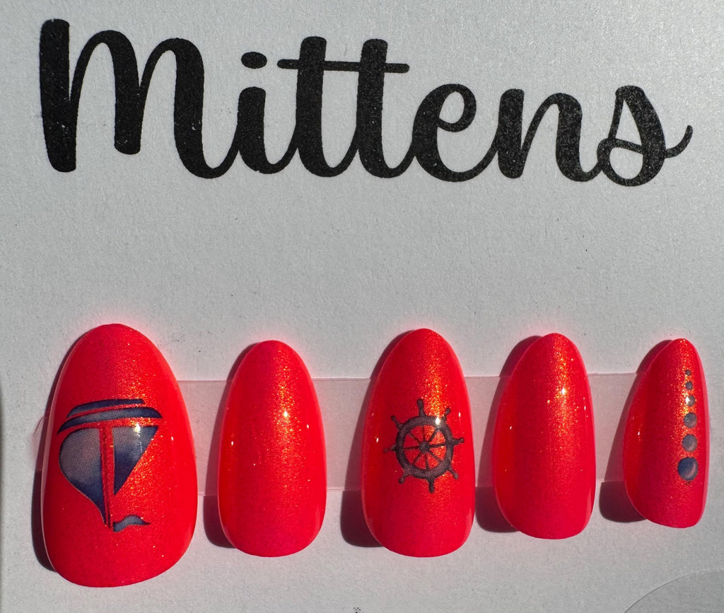 Atomic Polish - Shantay, You Stay; press-on nails