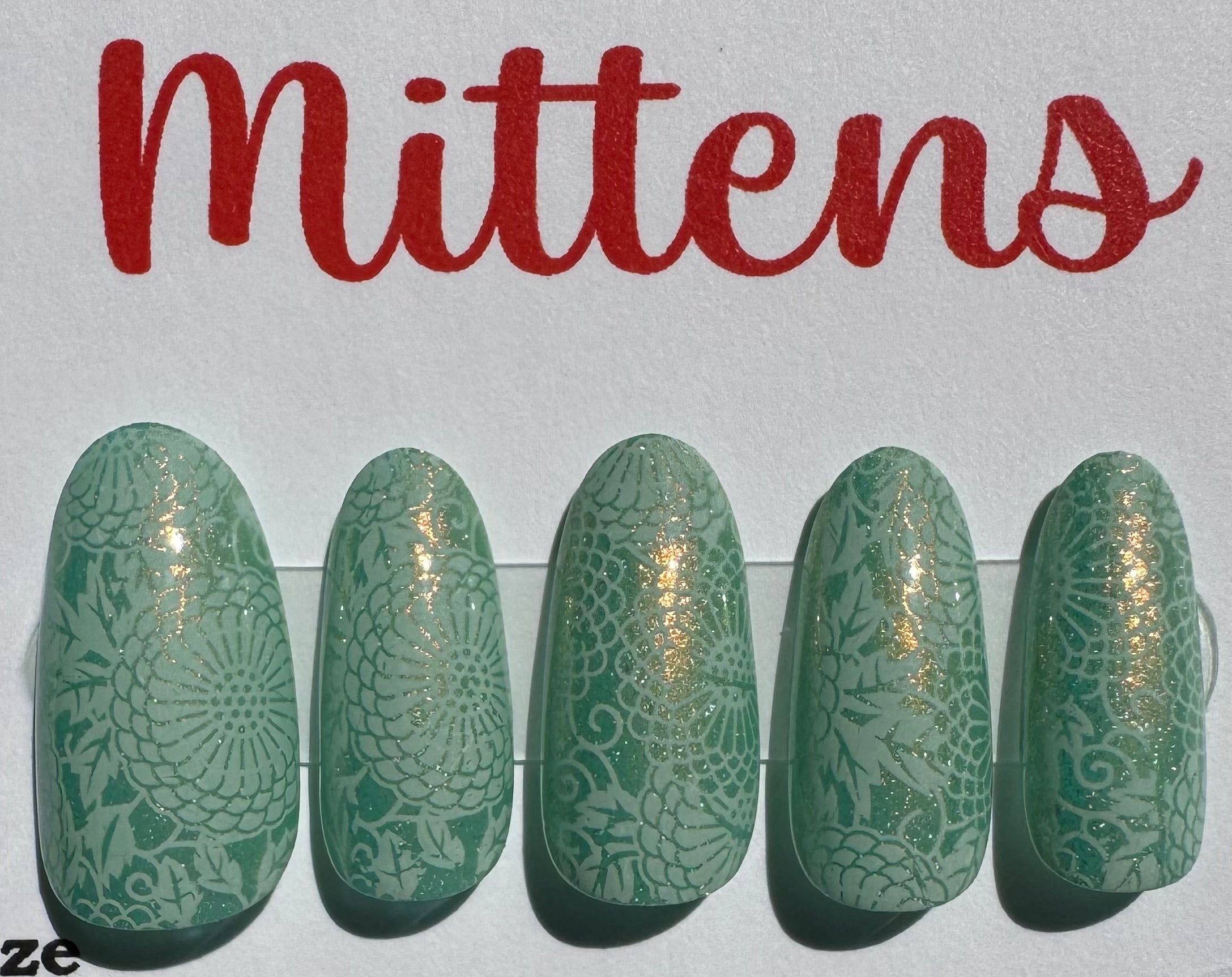 KBShimmer - Ophelia; press-on nails