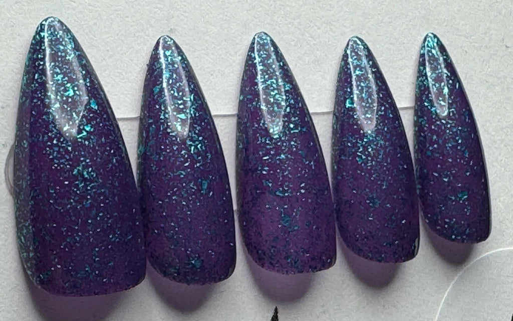 Monarch Laqcquer - Dinglehopper; press-on nails