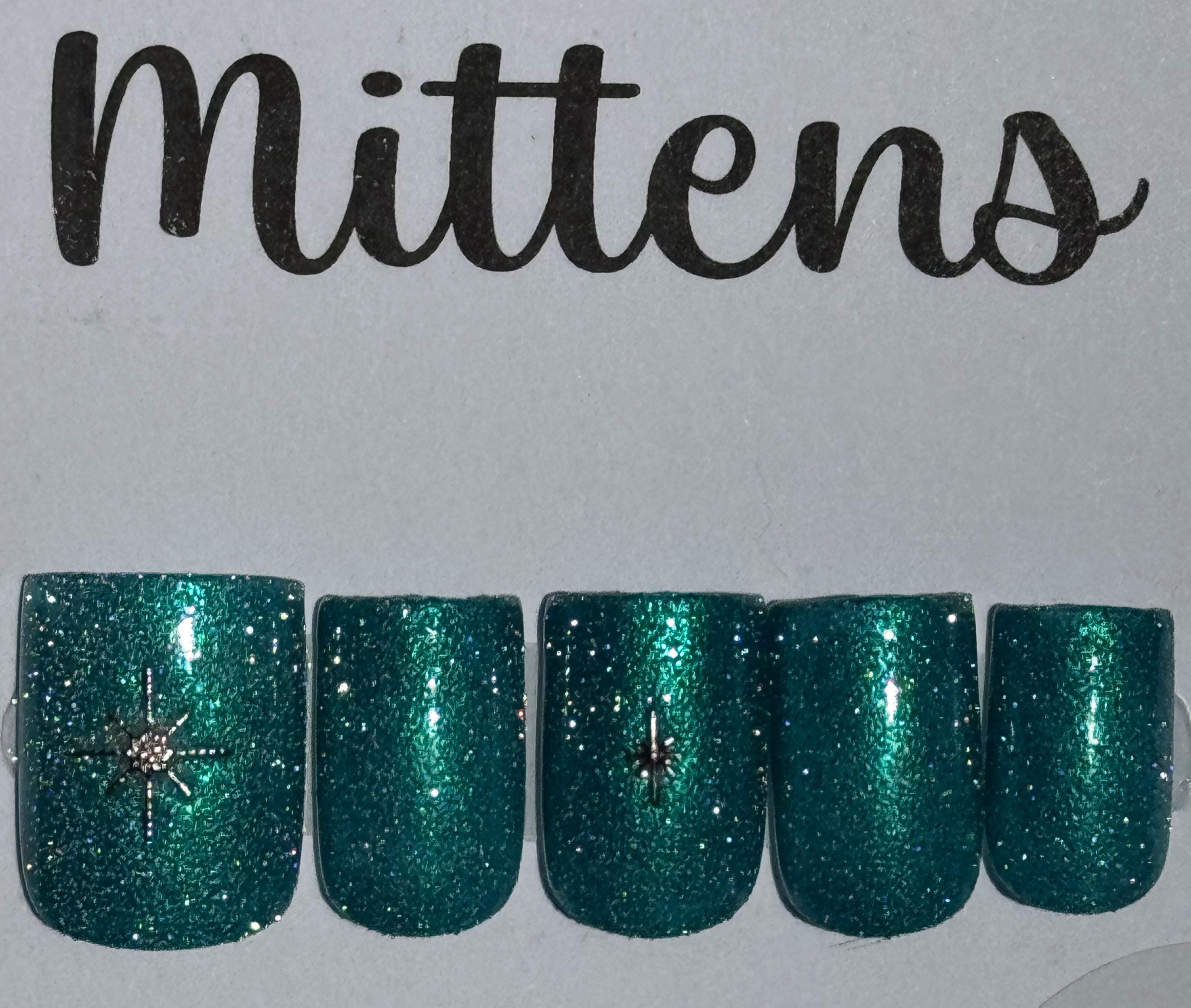Sassy Cats Lacquer - Oh, Penelope Whistledown; press-on nails